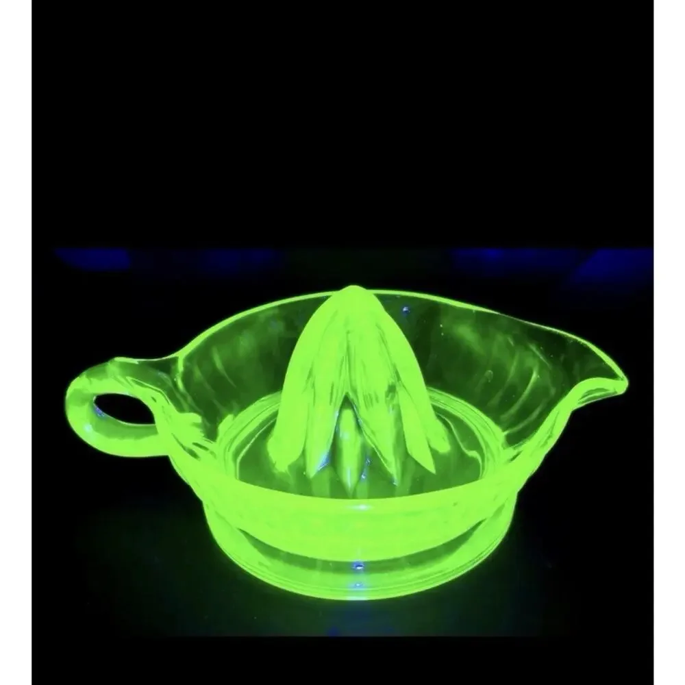 Vintage Uranium Large Juicer 1930's MCM Green Vaseline Glass W/ Bright Glow !!